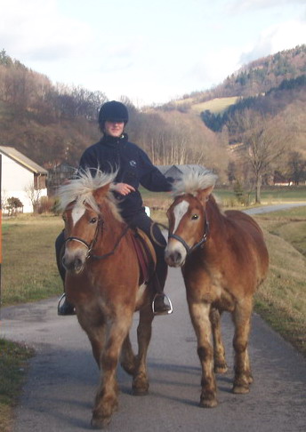 Datei:Johanna - Arthur und Arri.jpg