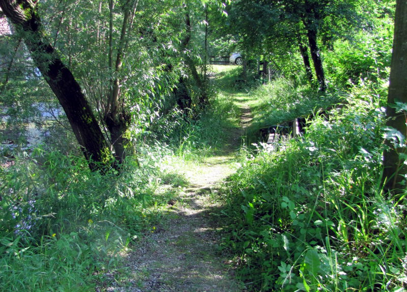 Datei:ST Weg zur Brücke.jpg