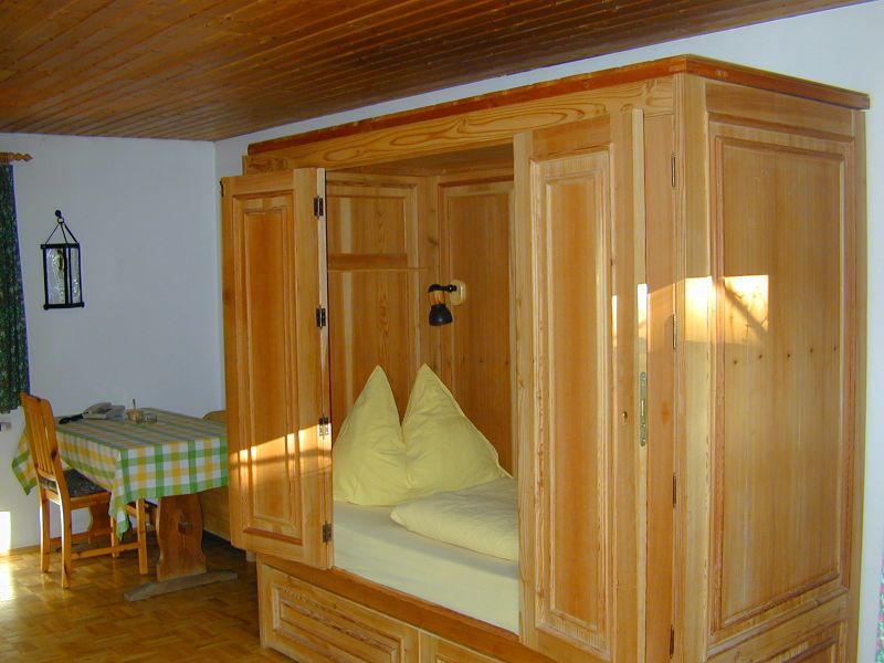 Datei:SH Z22 Kastenbett 1.JPG