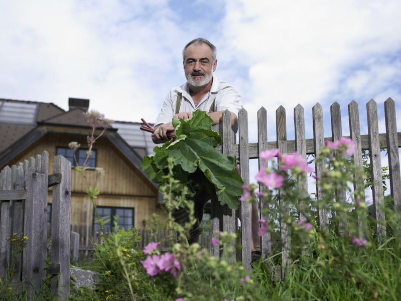 Datei:JW im Garten 2009.jpg
