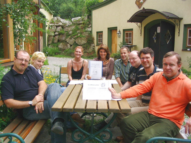 Datei:SH-Seminar im Freien.jpg
