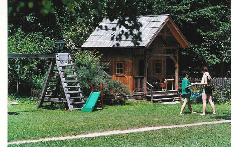 Datei:SH Kinderhaus.jpg