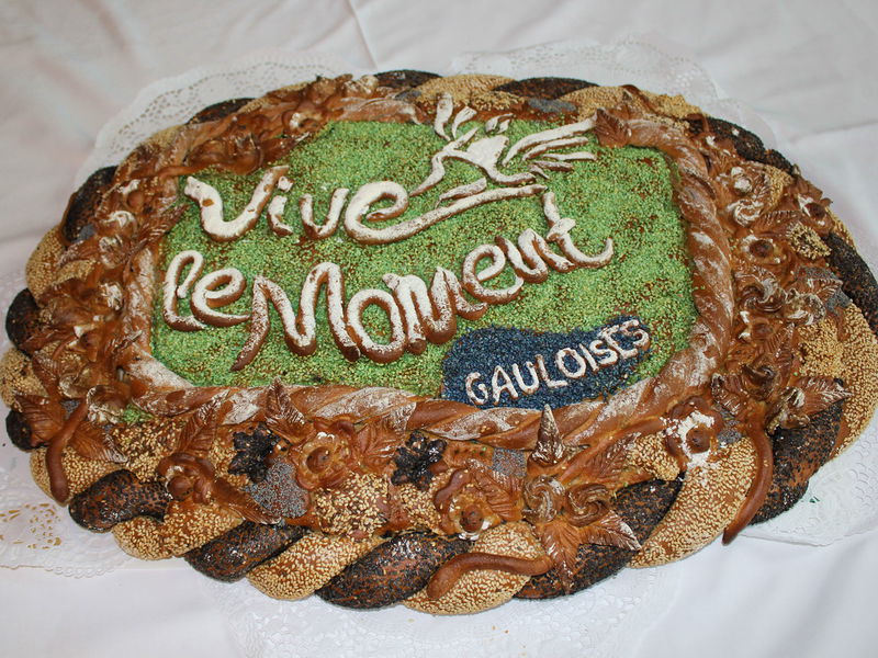 Datei:INC Gebildebrot Gaulois.jpg
