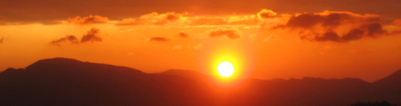 Datei:Sonnenaufgang Eisenstein.jpg