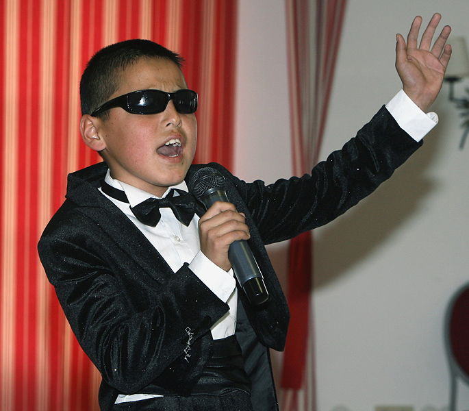 Datei:OW Blinder Sänger Kirgisien.jpg