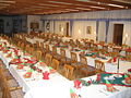 Steinschalerhof Saal König gedeckt.JPG