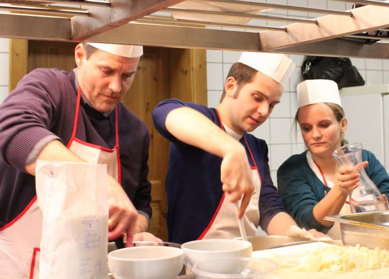 Datei:Teamkochen 2012-1.jpg