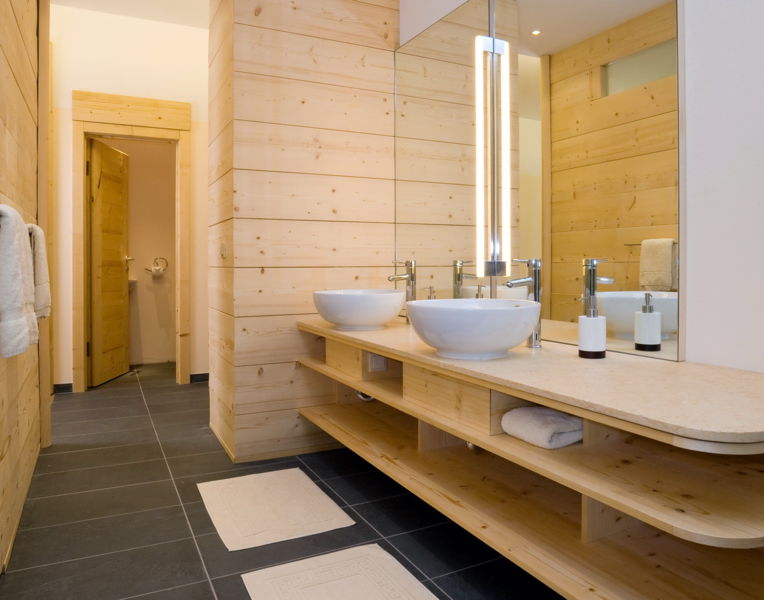 Datei:SD Bad Zimmer 103quer.jpg