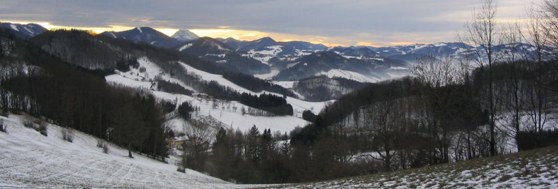 Datei:Panorama Kaiserkogel Süden.jpg