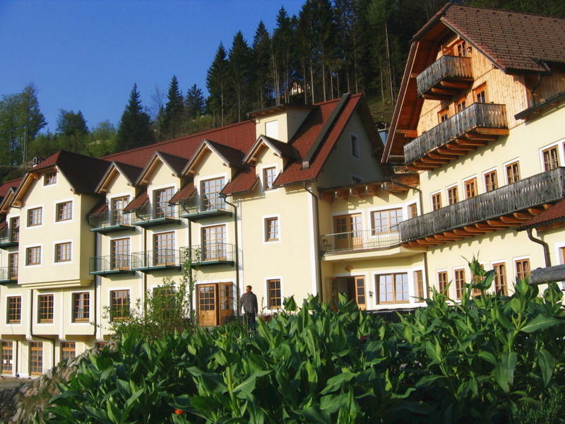 Datei:SD Talblick, Jagdhaus Sommer.jpg